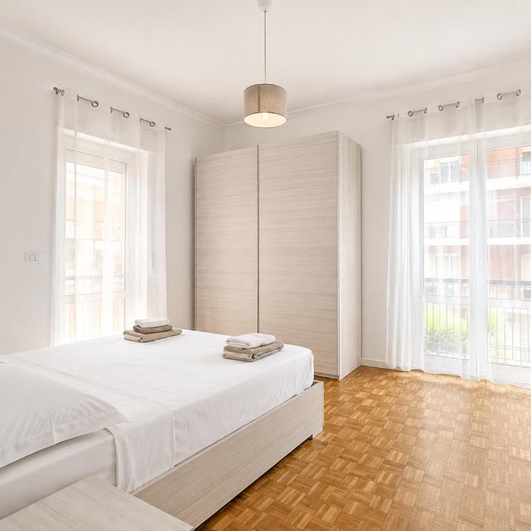 3 Bedrooms, Balcony 10 min Historic Center - Appartamento con 3 Camere da Letto - 15