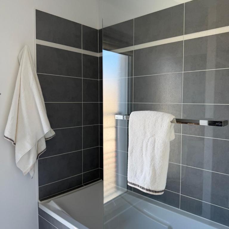 T3 avec parking proche du port - Apartment mit 2 Schlafzimmern - 27