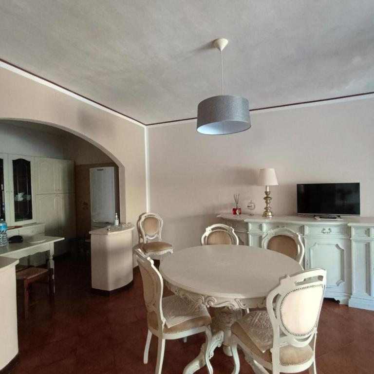 Ampio Appartamento in paese - Santa Teresa di Gallura - Appartamento Familiare con 2 Camere da Letto - 8