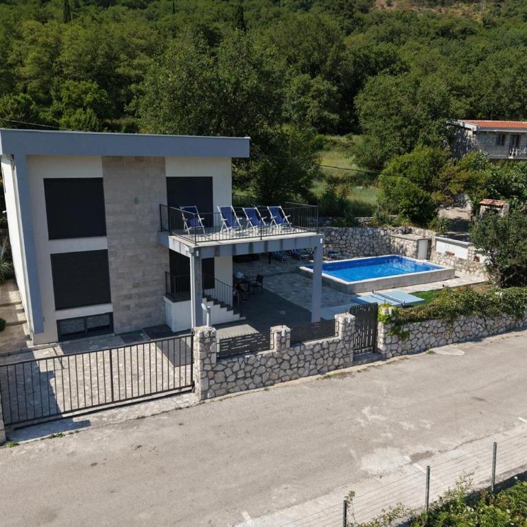 Calma Vista Villas with seasonal pool - Vila sa Sopstvenim Bazenom - 13