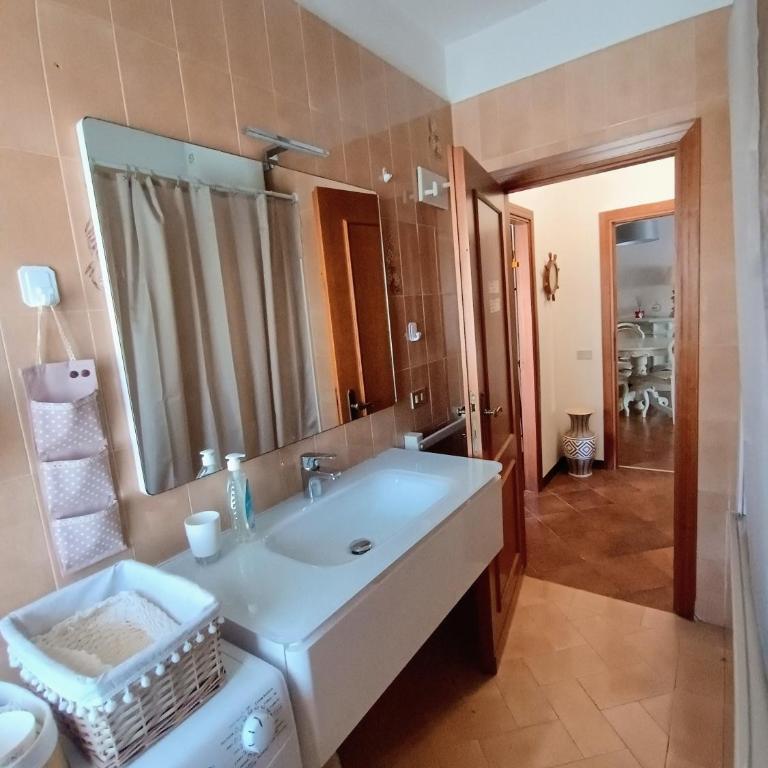 Ampio Appartamento in paese - Santa Teresa di Gallura - Appartamento Familiare con 2 Camere da Letto - 11