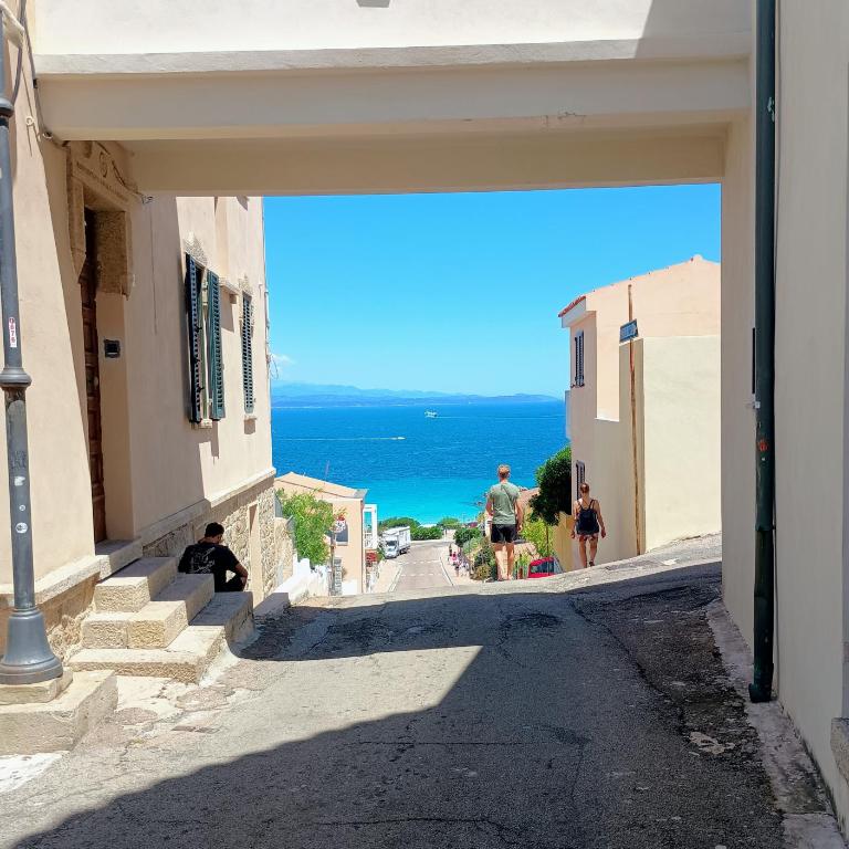 Ampio Appartamento in paese - Santa Teresa di Gallura - Appartamento Familiare con 2 Camere da Letto - 13