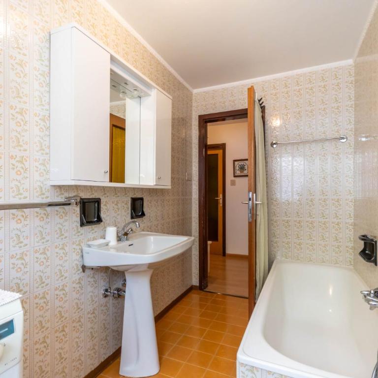 Casa Anna - Appartamento con Balcone - 19