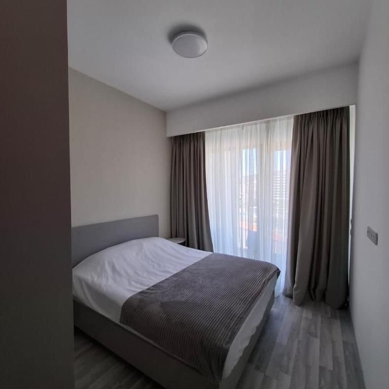 PMTR Residence - One-Bedroom Apartment - 12