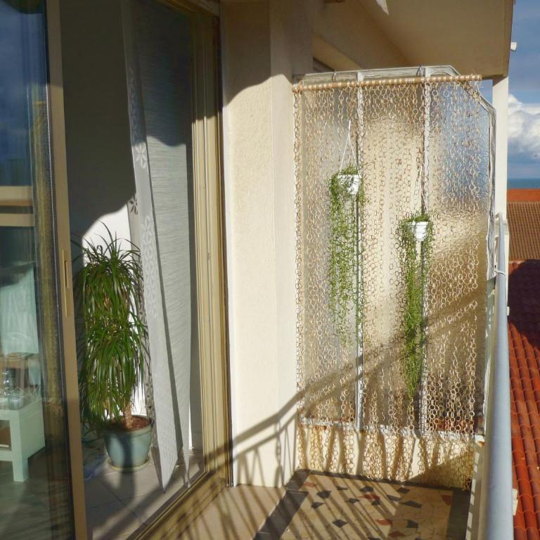 Sunny Cap View Terrace with Sea Views and AirCon - Appartement - Vue sur Mer - 29