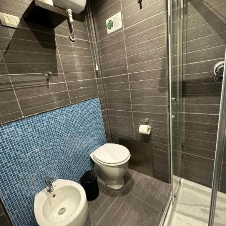 Catania city center appartaments - Triple Room with Private Bathroom - 1