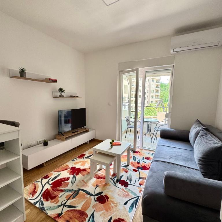 Apartment Dora - One-Bedroom Apartment - 1