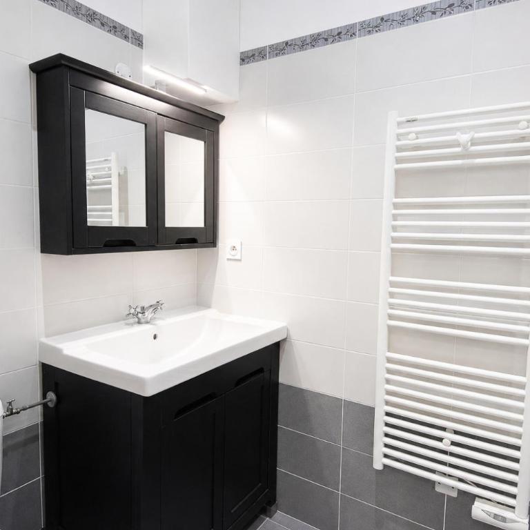 Villa Nevons - Villa avec Piscine Privée - 31