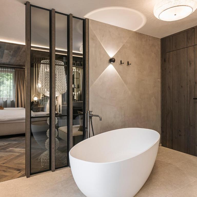 Hotel Bergkristall Zillertal - Adults Only - Deluxe Suite - 3