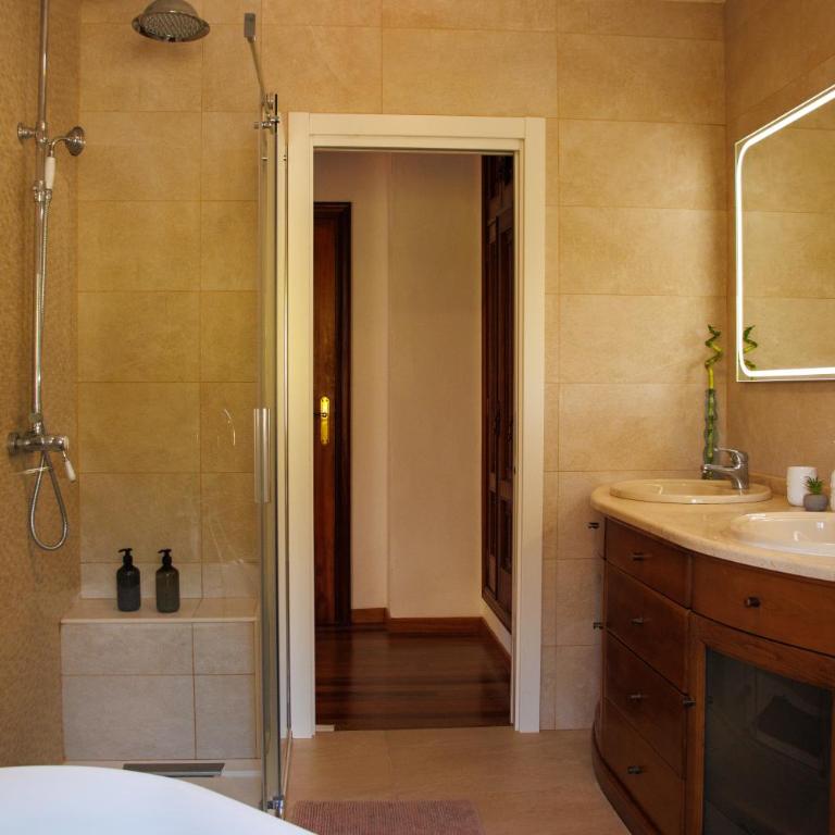 Casa Santi - 10 minutos de Santiago - Casa de 7 dormitorios - 40
