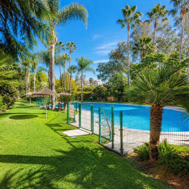 Marbella Dunas de Cabopino 2BR Apartment with private garden, swimingpool and parking - Magnolia Properties - Apartamento de 2 dormitorios con terraza - 31