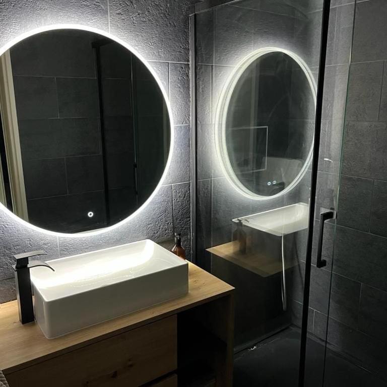 Appartement moderne et design cœur de rennes - Two-Bedroom Apartment - 4