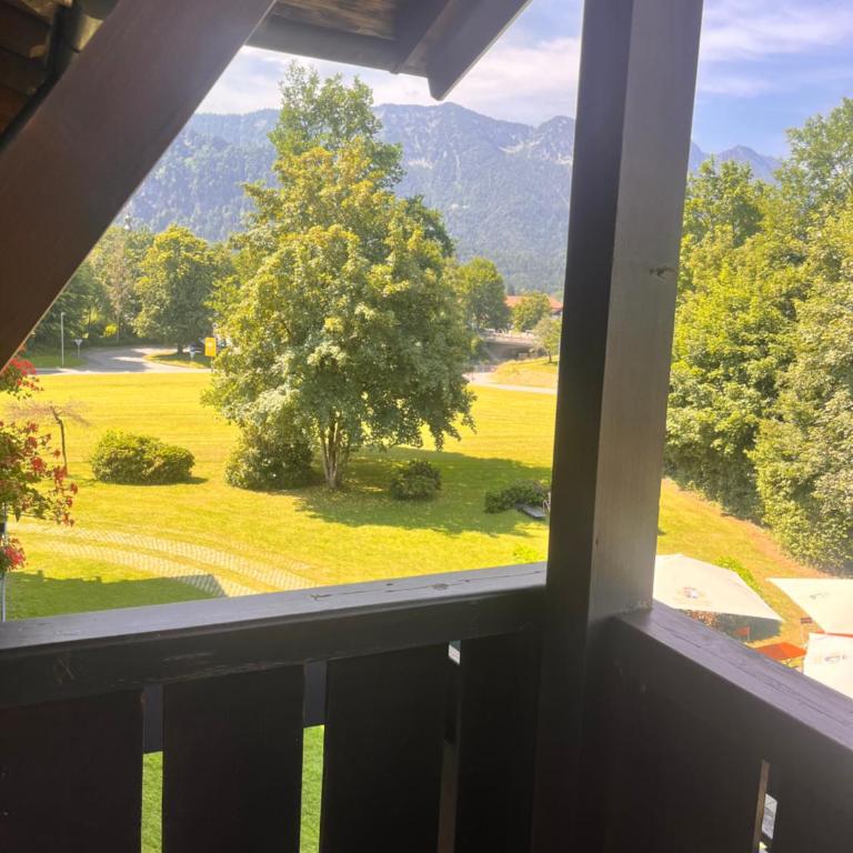 großes Doppelzimmer in Hotel im Herzen von Inzell - Apartment mit 1 Schlafzimmer - 3