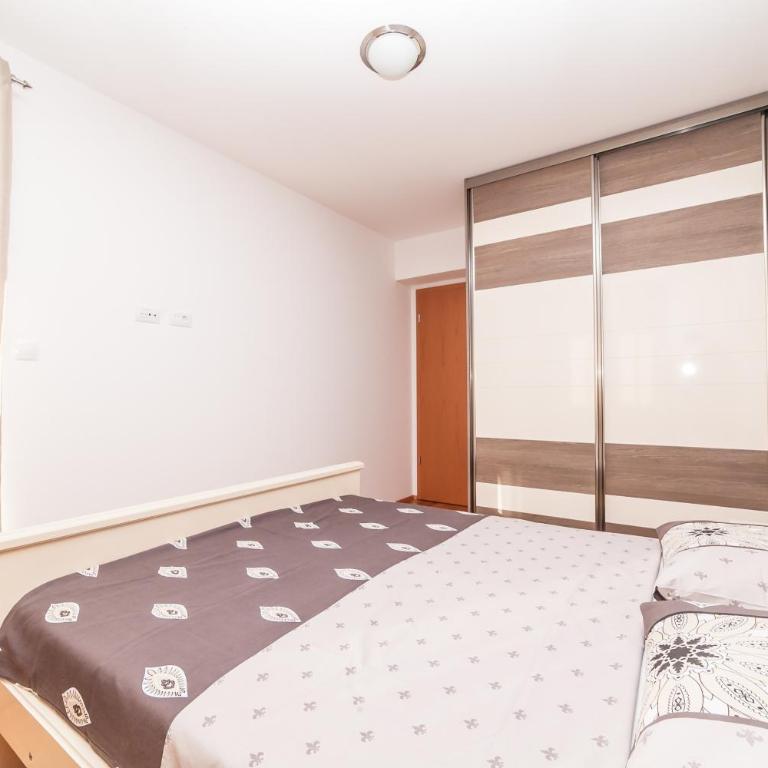 Apartman Marija - Deluxe Apartment - 33