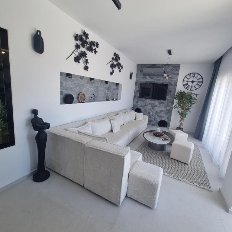 SeaWorld Apartments - Penthouse-Apartment - 7