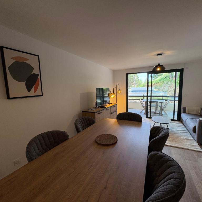 T3 moderne 6 pers, terrasse, vue lac, parking - Apartment mit 2 Schlafzimmern und Terrasse - 8