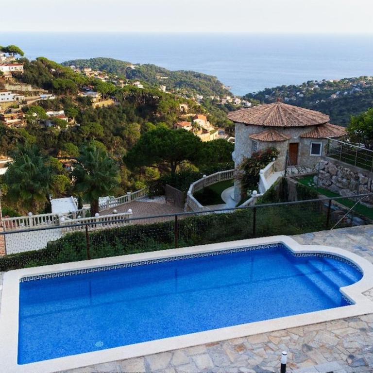 House with Swimming pool Beach Stunning Sea View - Four-Bedroom House - 27