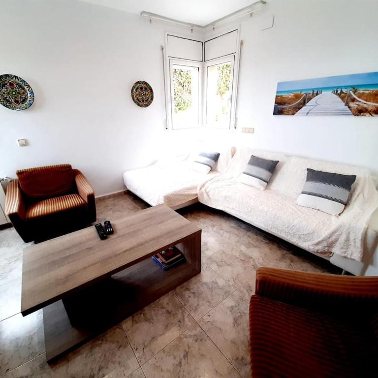 House with Swimming pool Beach Stunning Sea View - Four-Bedroom House - 5