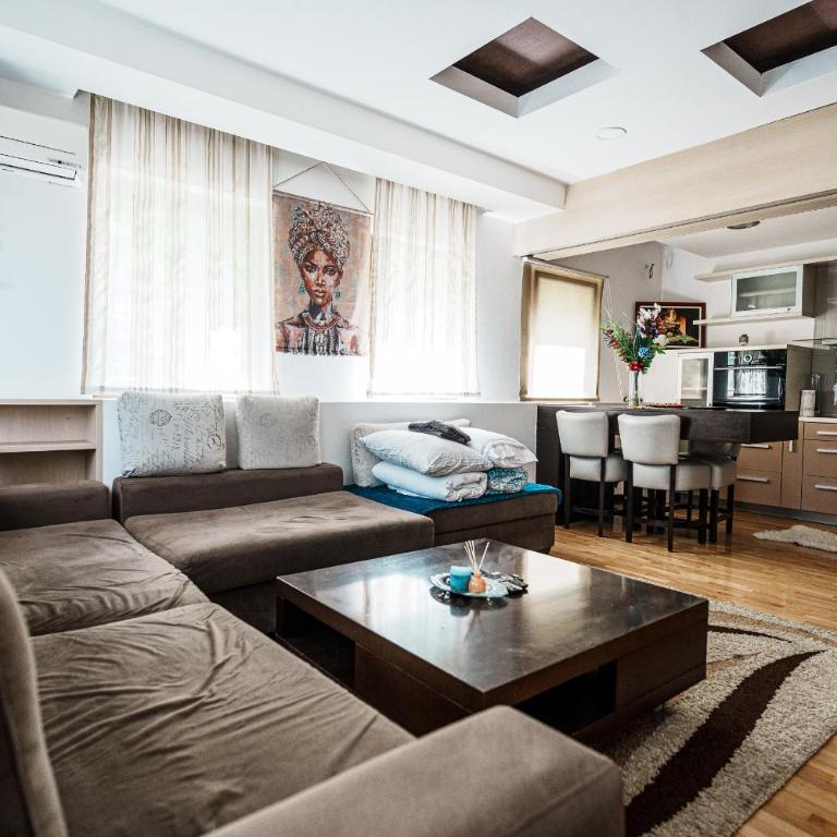 Warm Getaway 1BR APT w Balcony Free Garage Prkng - Apartman sa 1 Spavaćom Sobom - 4