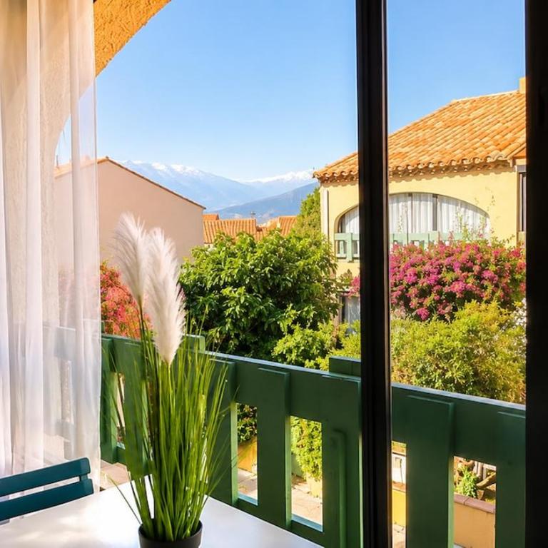 Cosy Catalan apartment, AC, walk to beach and shops - Two-Bedroom Apartment - 26