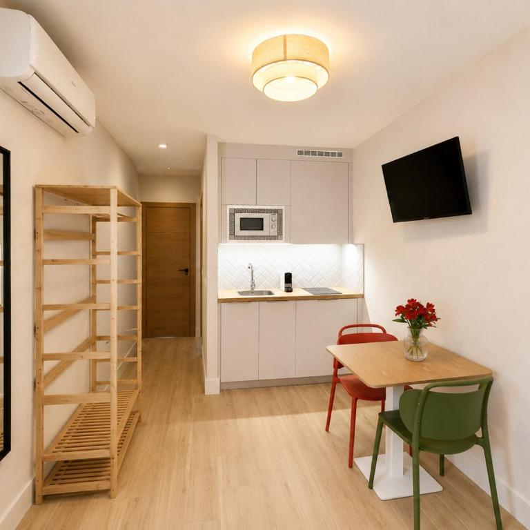 10ToSea Premium Hostal - Standard Double Room - 7