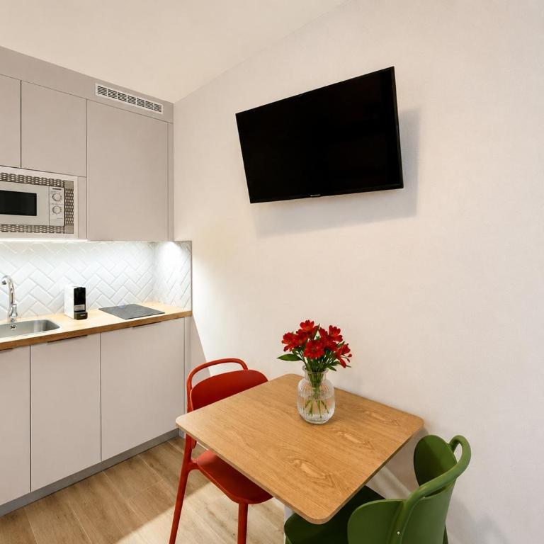 10ToSea Premium Hostal - Standard Double Room - 3