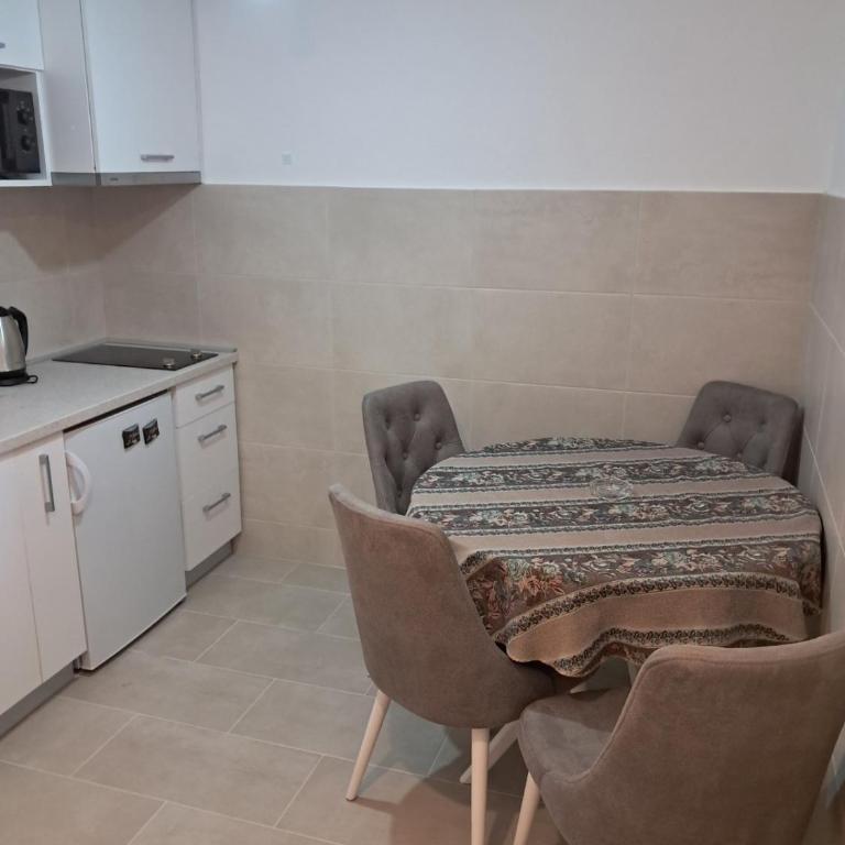 Guest House Martinovic - Studio mit Bergblick - 3