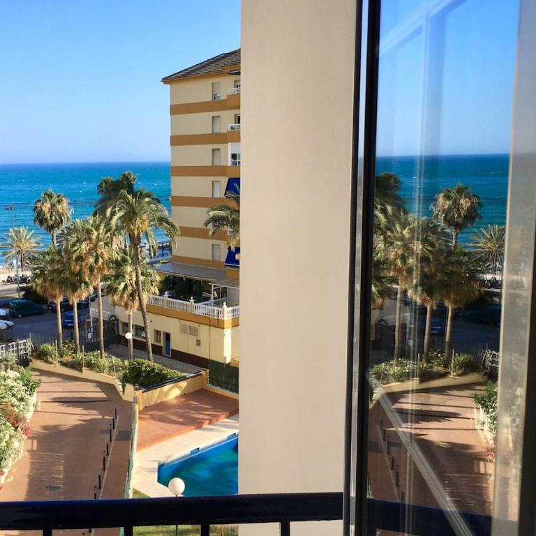 Entire apartment on the 1st Beach Line in Benalmádena - Apartment mit 3 Schlafzimmern - 6