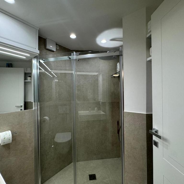 Sky Terrace Escape in Rome - Appartamento con 2 Camere da Letto - 6