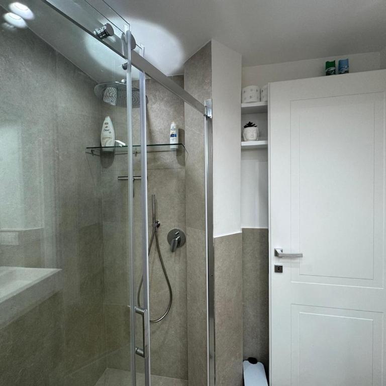 Sky Terrace Escape in Rome - Appartamento con 2 Camere da Letto - 8