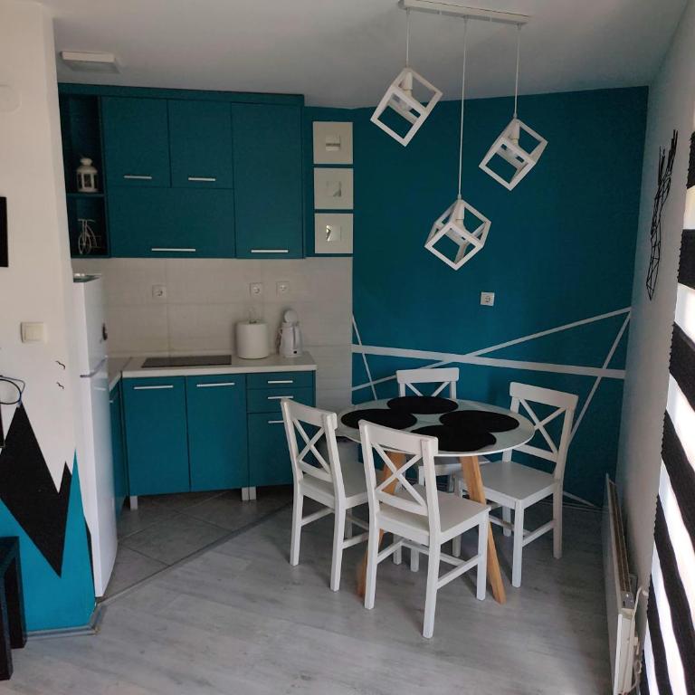 Studio Triangle Divcibare - Studio with Balcony - 10