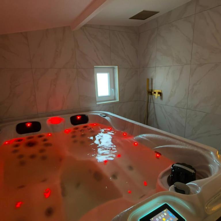 Home cinéma jacuzzi - Apartment - 15
