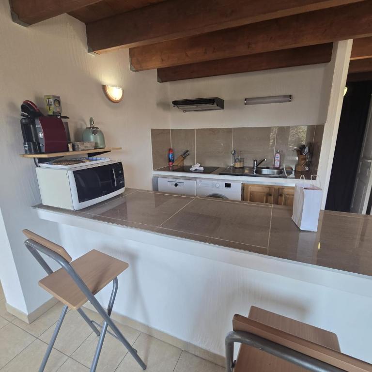 Minivilla Figari vue mer, plage Santa Giulia - Casa con 2 Camere da Letto - 16