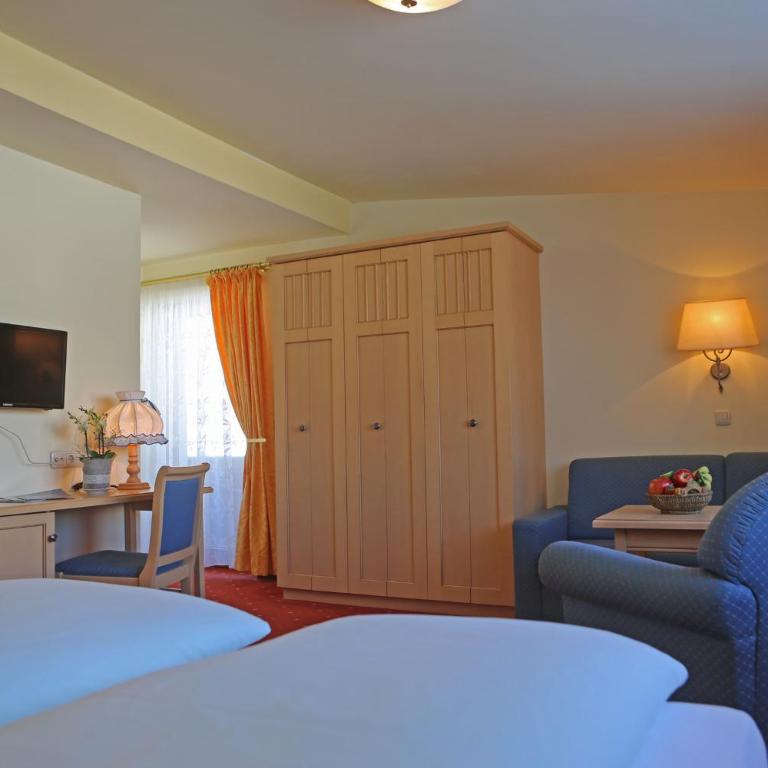 Hotel - Restaurant Gosauerhof - Comfort Doppelzimmer mit Bergblick - 7