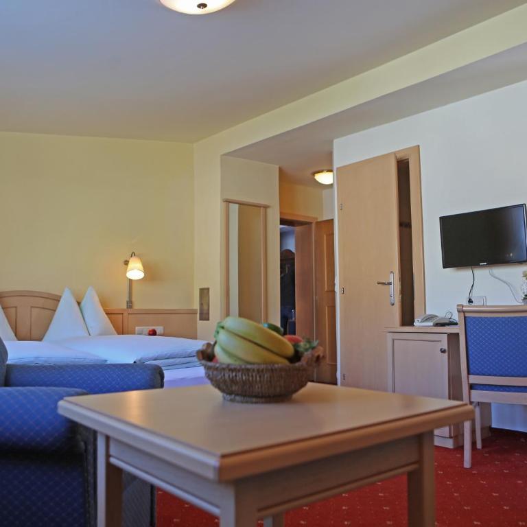 Hotel - Restaurant Gosauerhof - Comfort Doppelzimmer mit Bergblick - 1