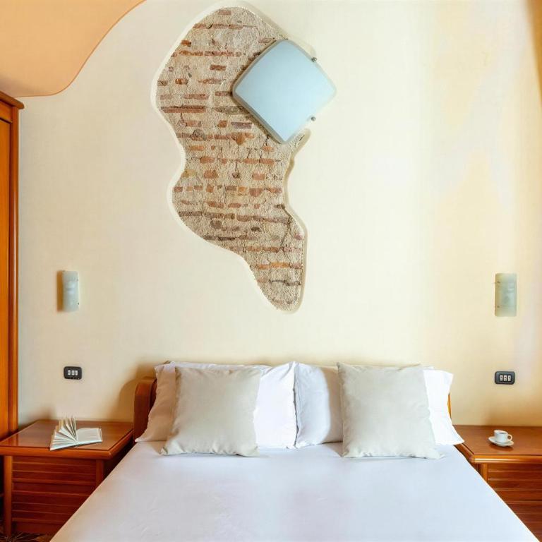 Napoli centro, dimora storica con mura greche - Appartamento Deluxe con 2 Camere da Letto - 2