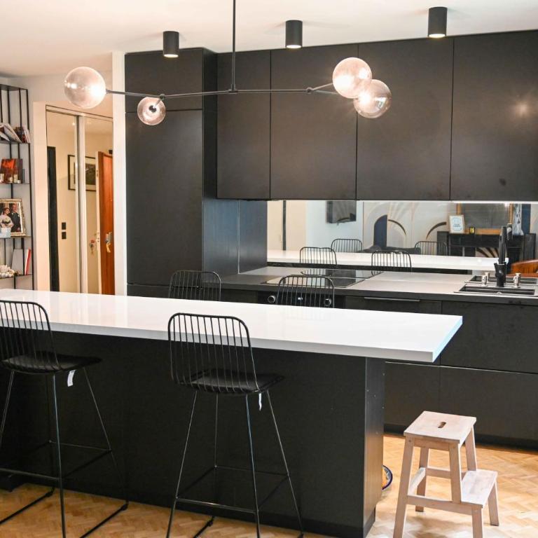 Agréable 85 M Décoré Avec Jolie Terrasse Arborée - Appartement - 7