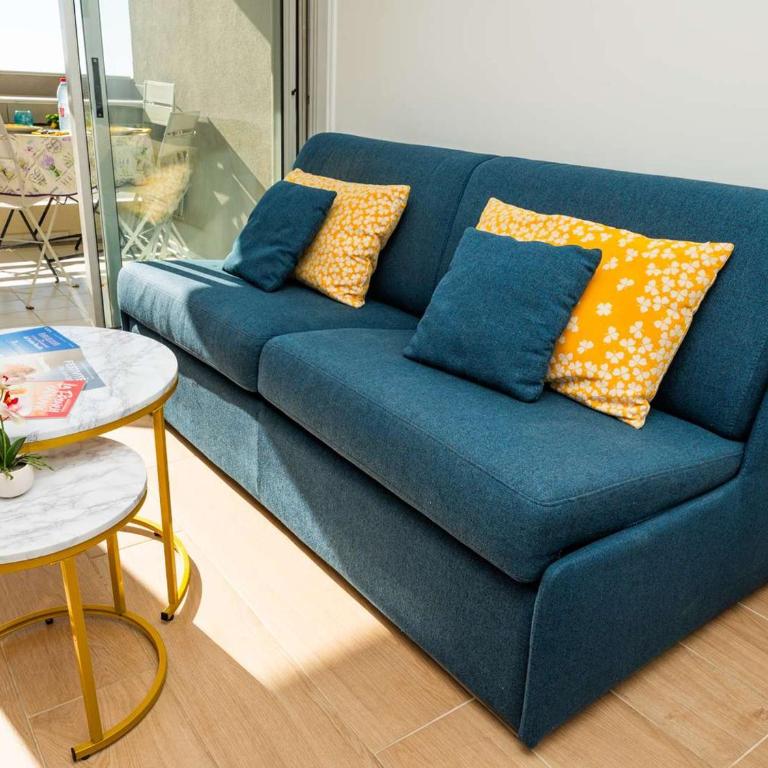 Appartement moderne avec climatisation, balcon et parking - FR-1-696-63 - Apartment - 12