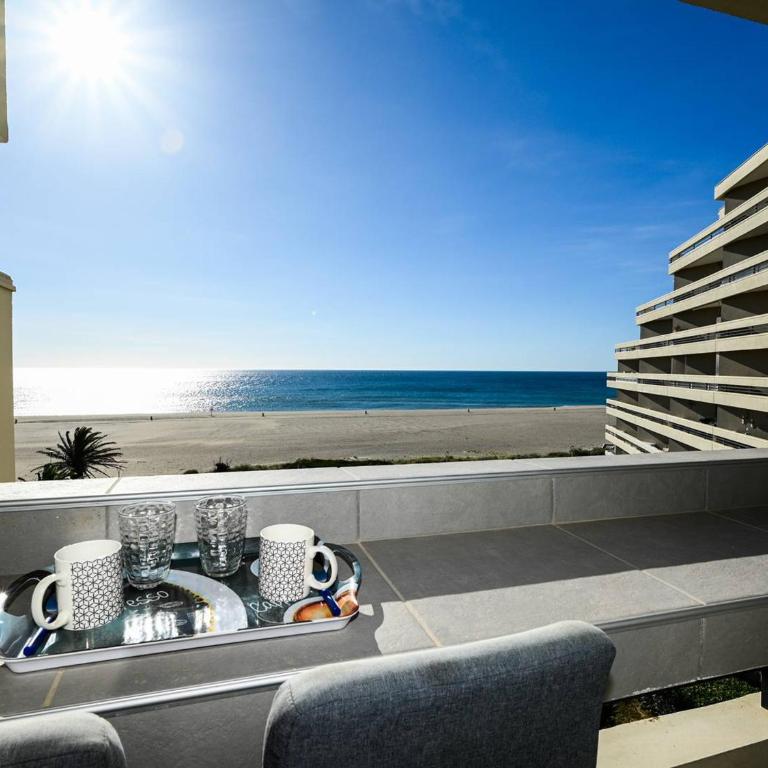 Appartement moderne avec climatisation, balcon et parking - FR-1-696-63 - Apartment - 18