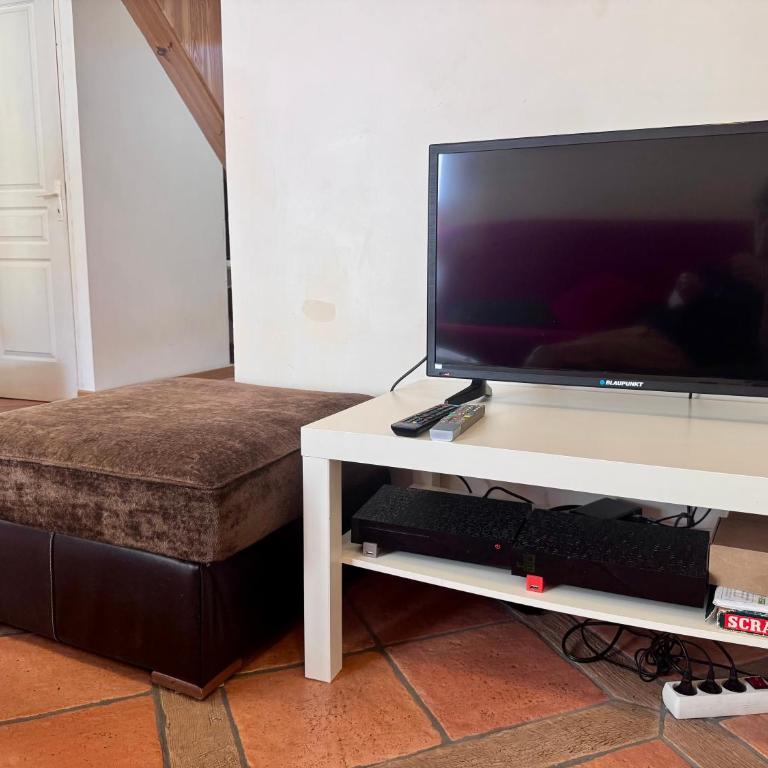 Appartpharma - Two-Bedroom Apartment - 7