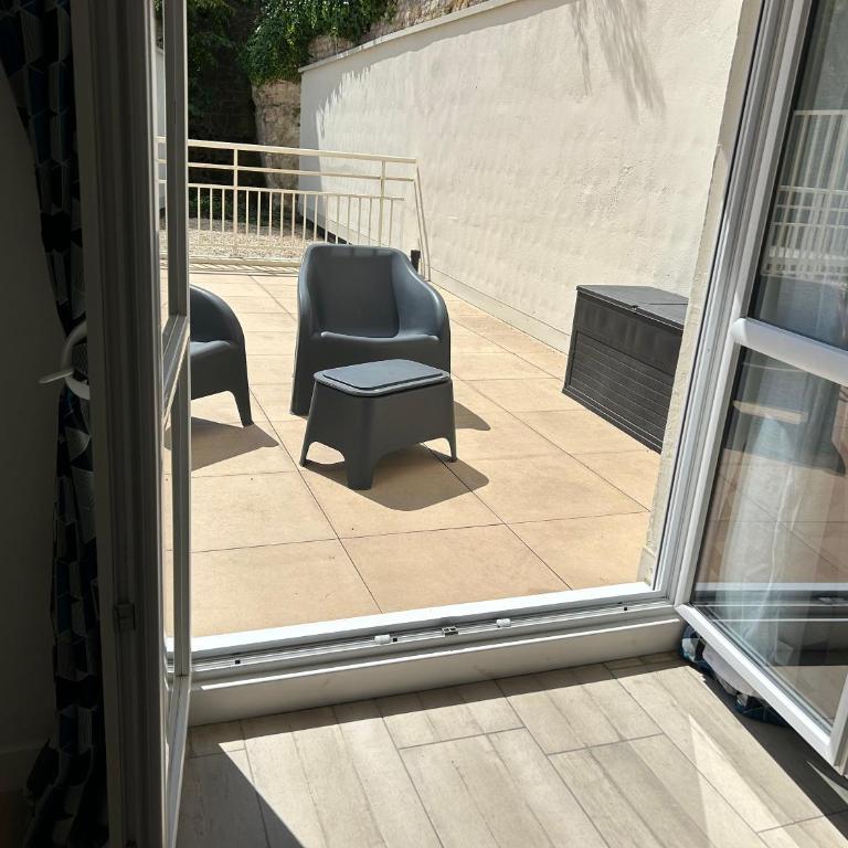 La Grande Terrasse, appartement rez-de-jardin - Studio mit Terrasse - 3