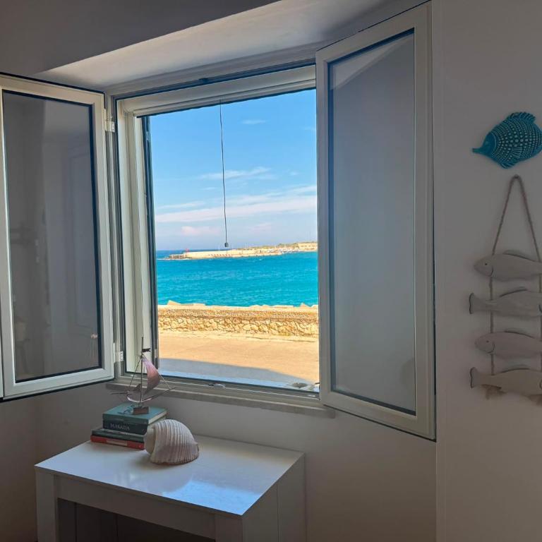 Fronte Mare House - Appartamento con 2 Camere da Letto - 1