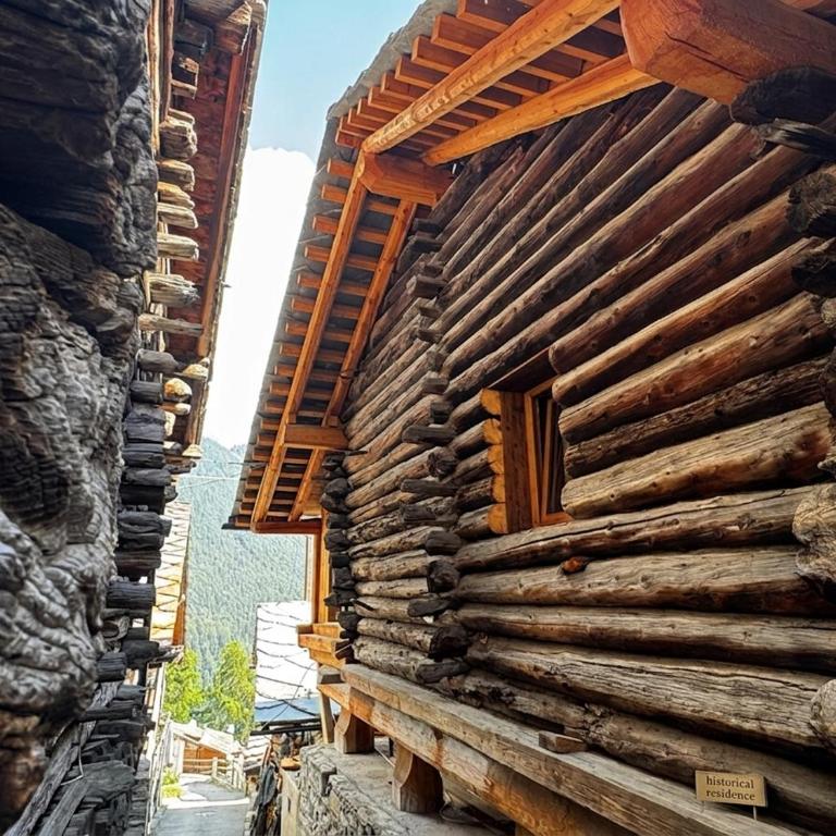 Alpine Majestic Rascard - Unique Mountain Experience with Balcony and panoramic views - Chalet Superior - 10