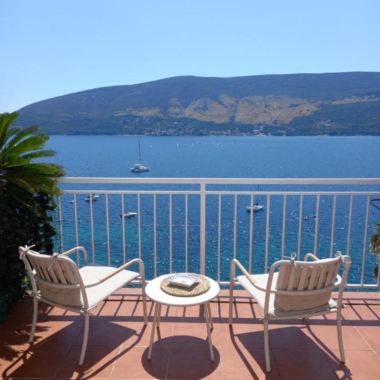 Bay View Apartment - Studio with Sea View - 1