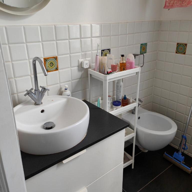 Appartamento confortevole con vista sulla piazza - Appartamento con 1 Camera da Letto - 2