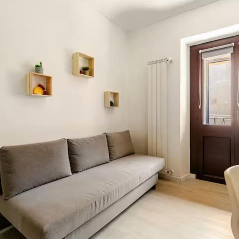 Porta Susa Apartments - Central Turin - One-Bedroom Apartment - 12