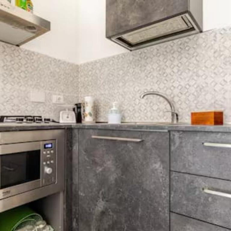 Porta Susa Apartments - Central Turin - One-Bedroom Apartment - 16
