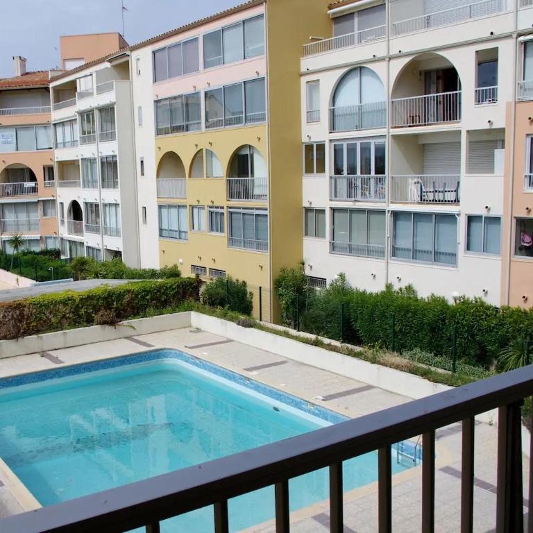 Studio vue mer, piscine , Clim , tout à pied - Apartment mit 1 Schlafzimmer - 1