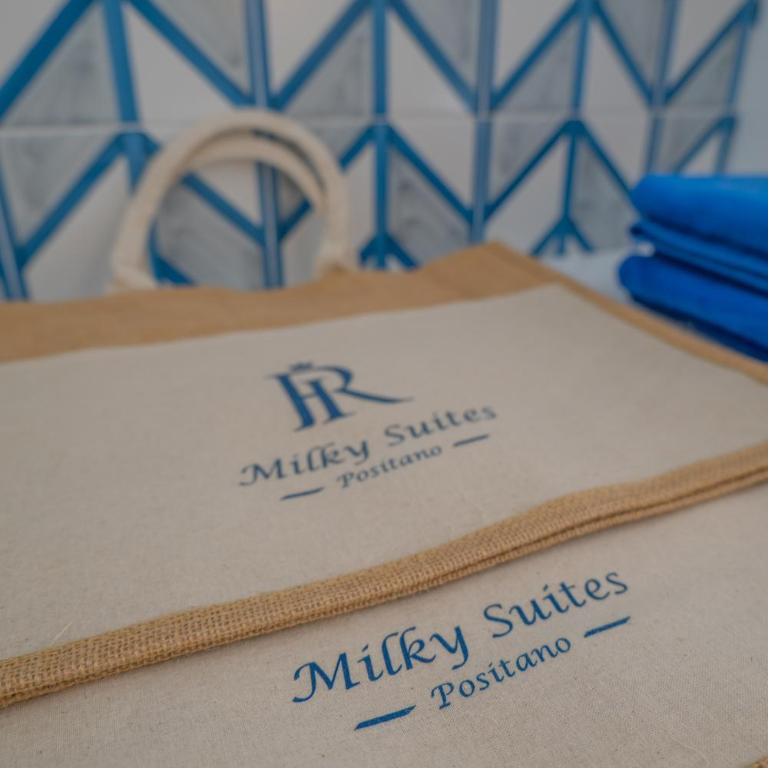 Milky Suites Positano - Camera Queen Superior - 20