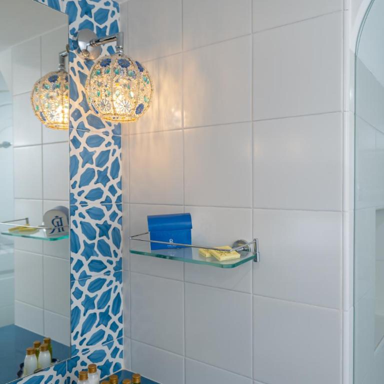 Milky Suites Positano - Camera Queen Superior - 11